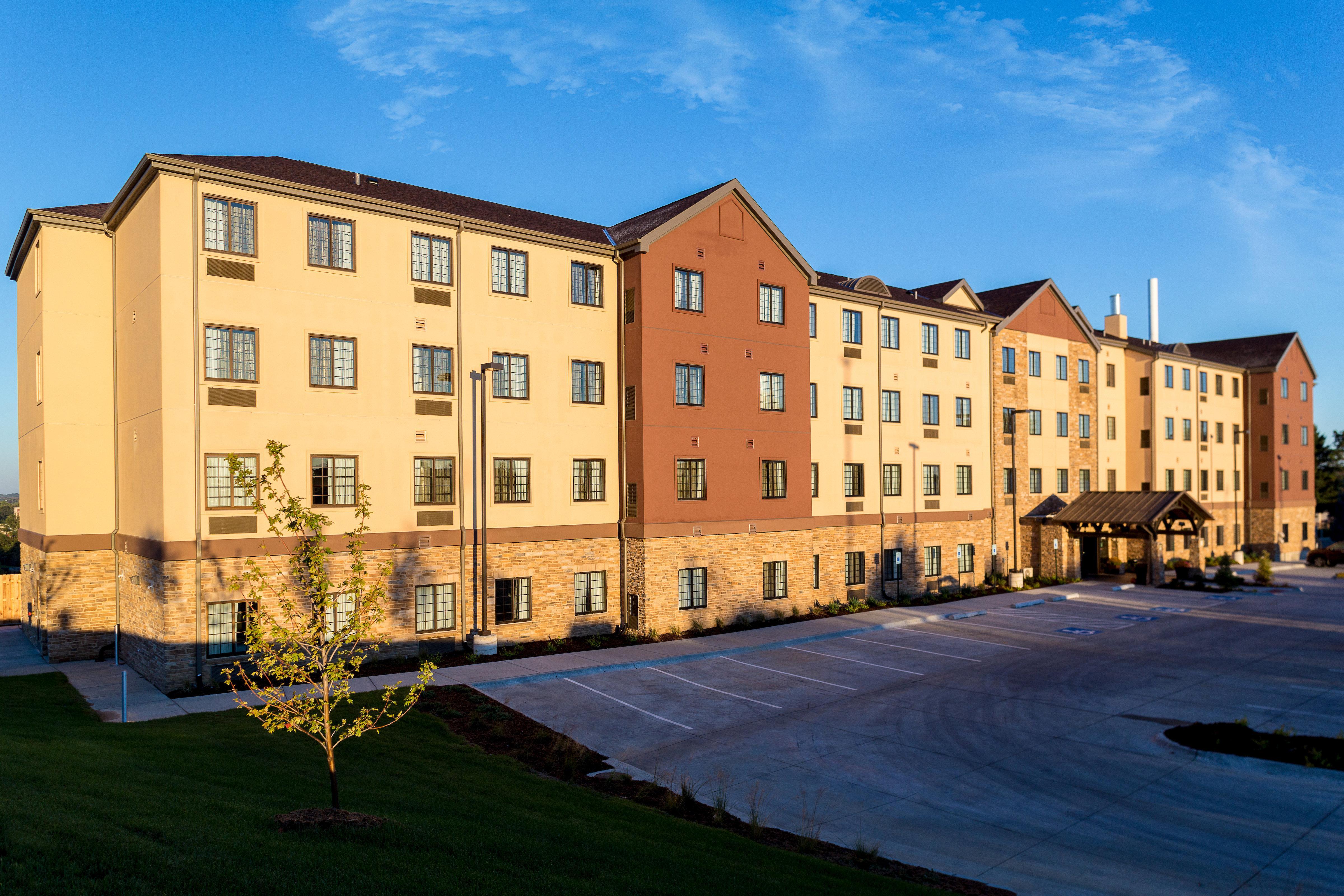Staybridge Suites Omaha West By Ihg Εξωτερικό φωτογραφία