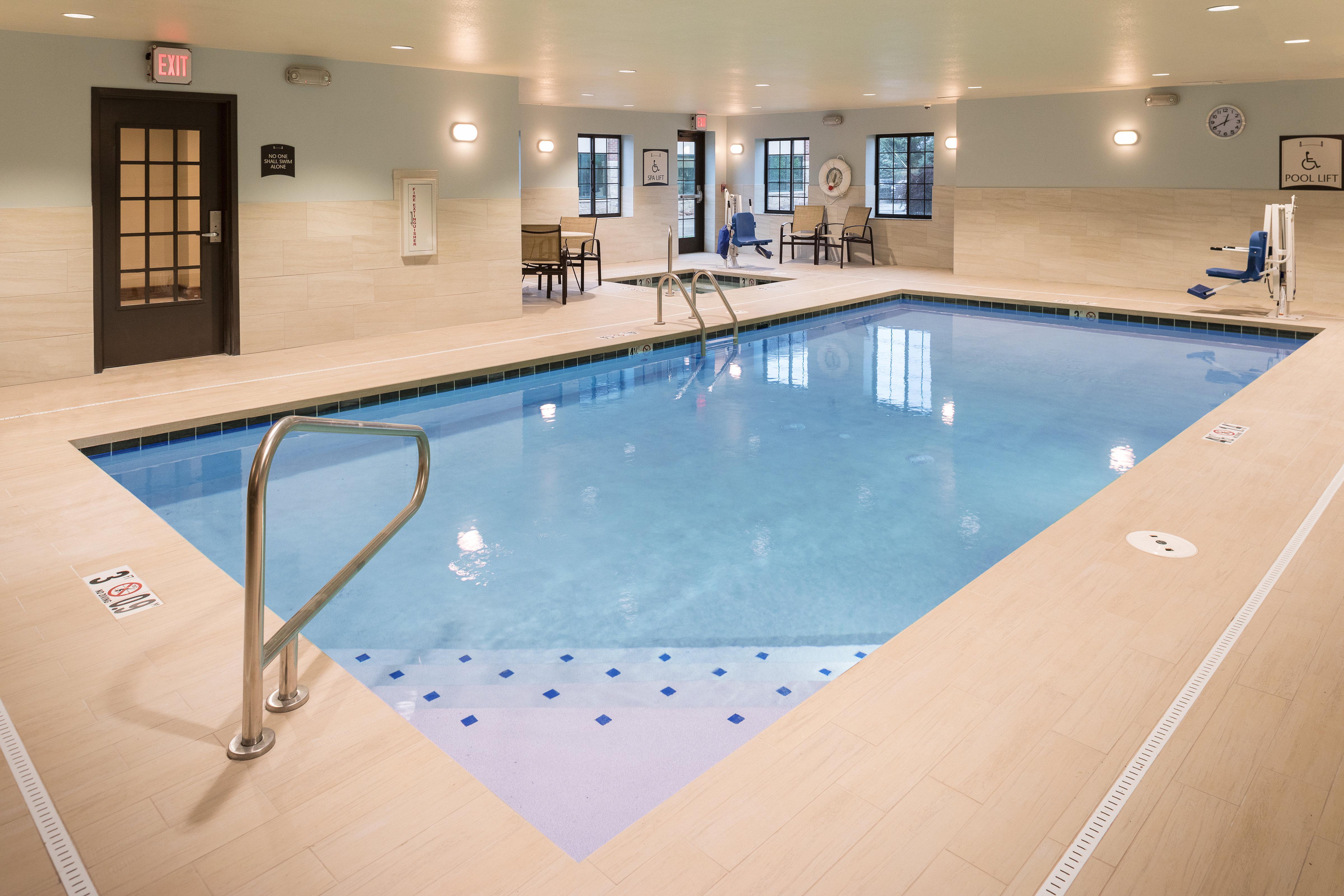 Staybridge Suites Omaha West By Ihg Εξωτερικό φωτογραφία