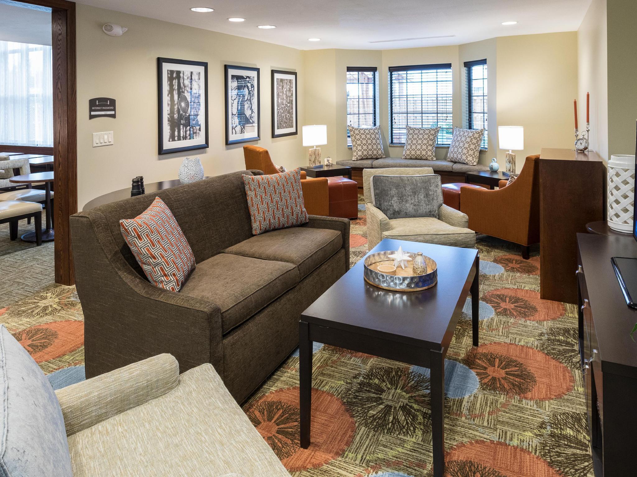 Staybridge Suites Omaha West By Ihg Εξωτερικό φωτογραφία