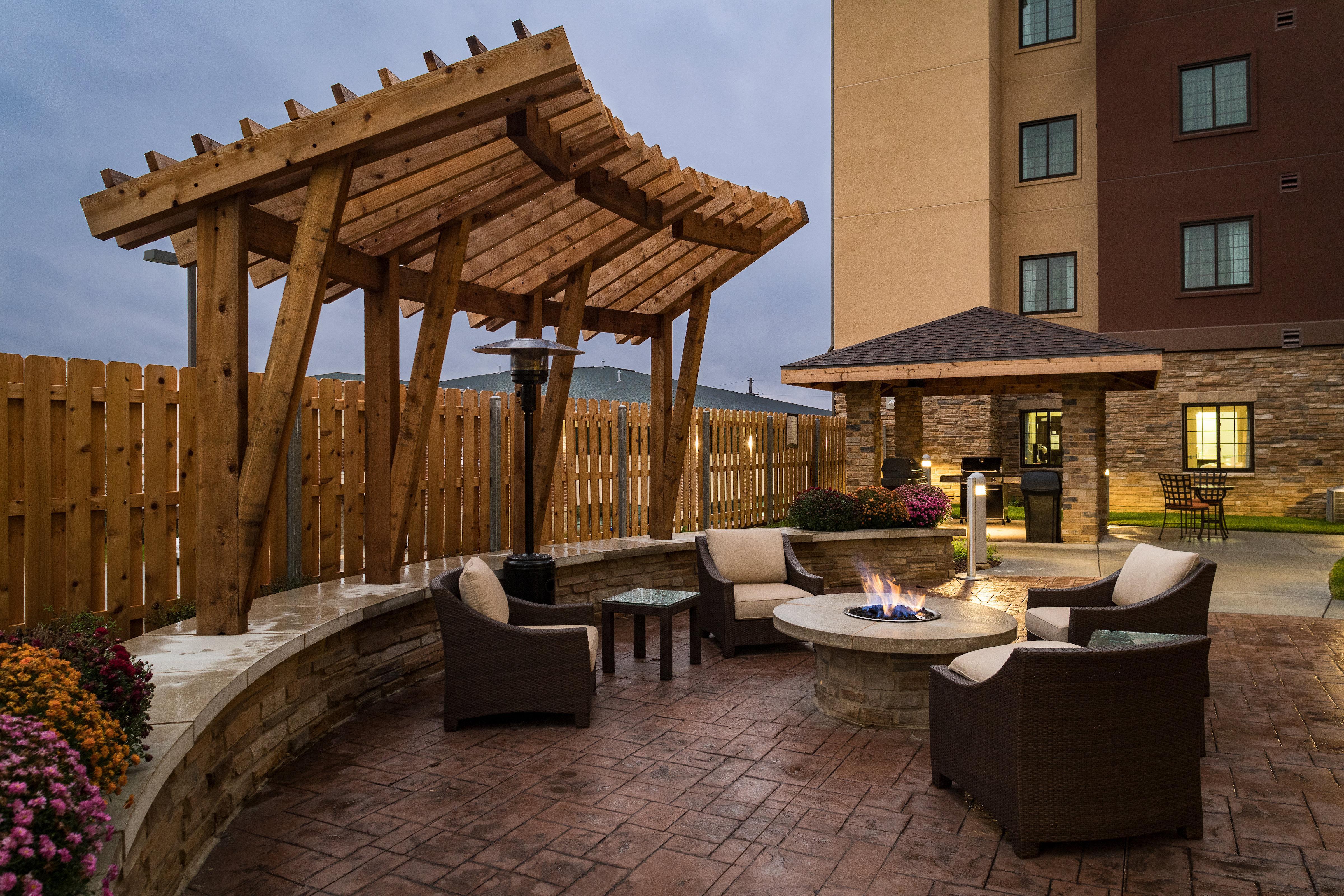 Staybridge Suites Omaha West By Ihg Εξωτερικό φωτογραφία