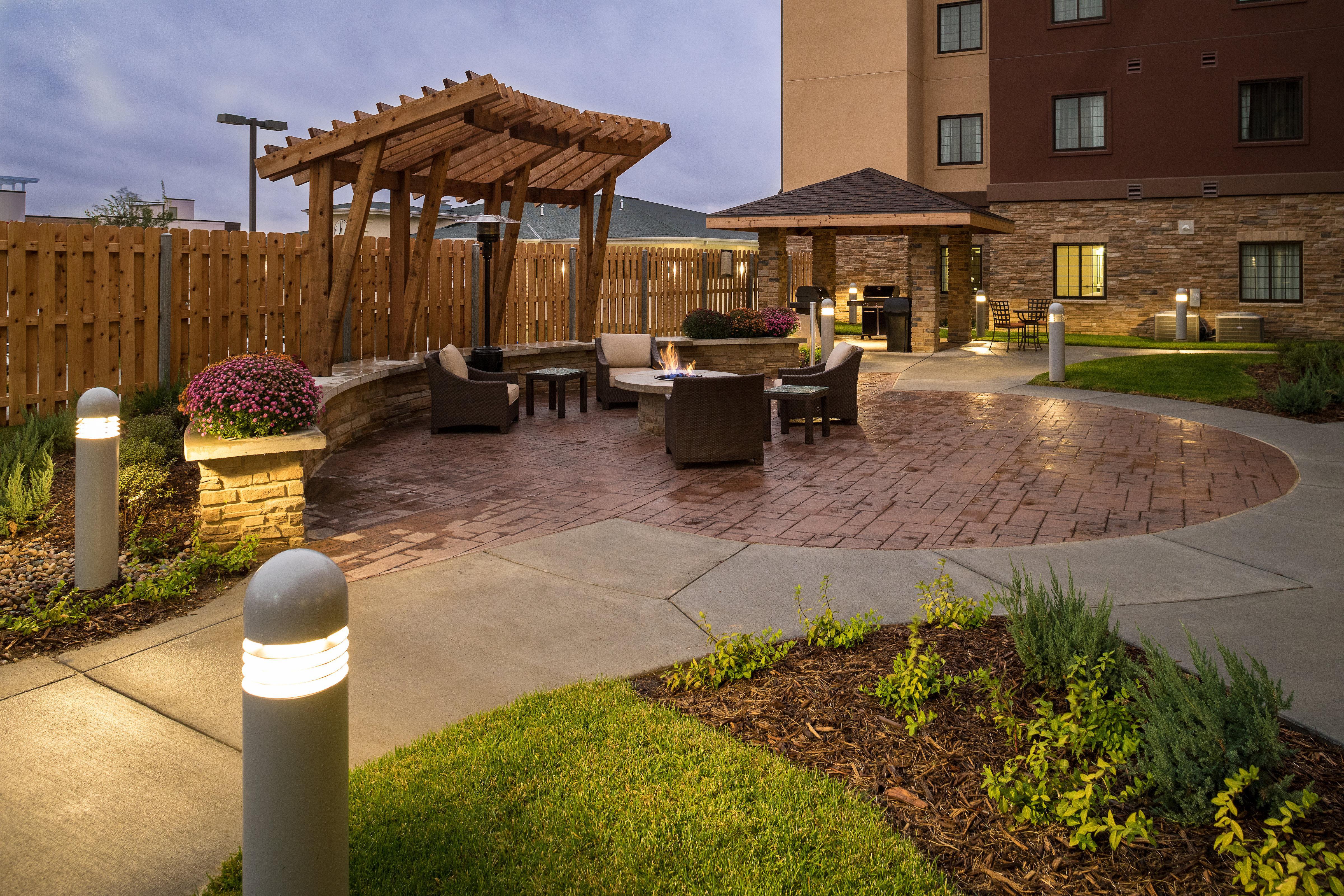 Staybridge Suites Omaha West By Ihg Εξωτερικό φωτογραφία